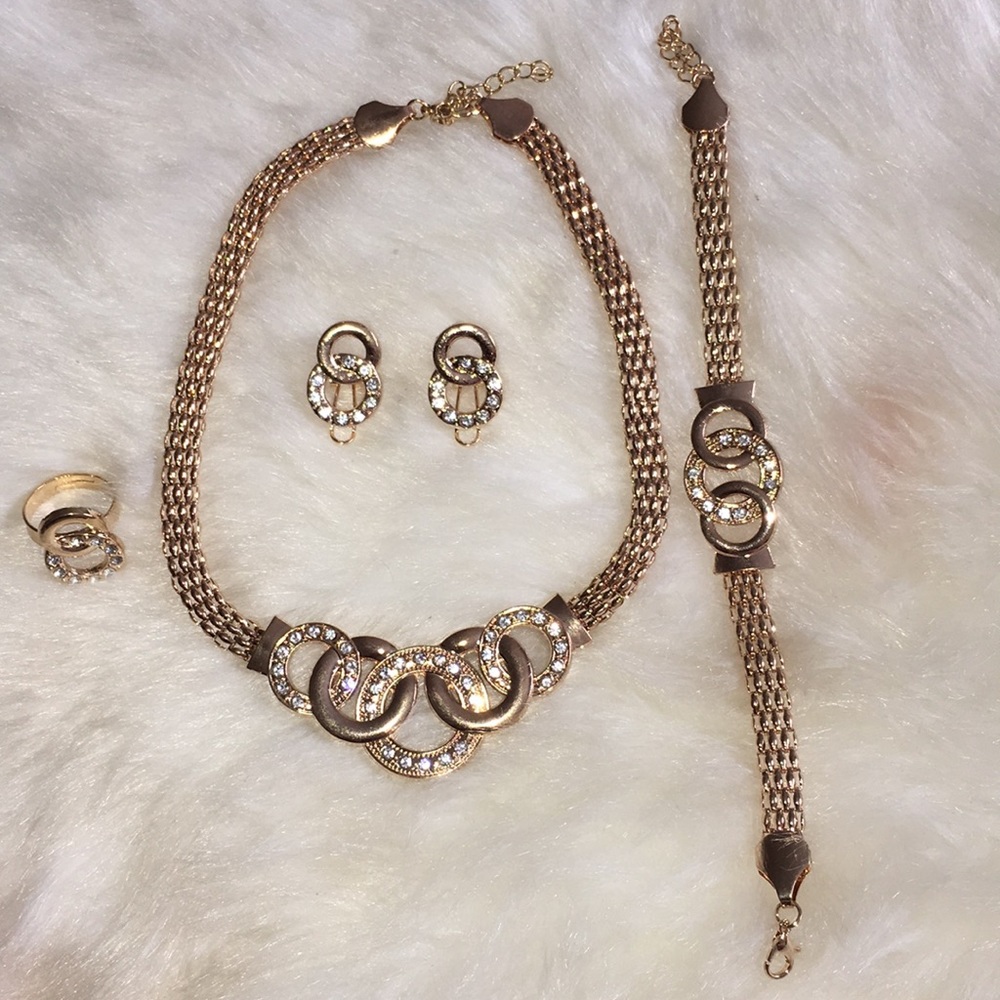 ♥️ full accessories set - Picture 2 of 8